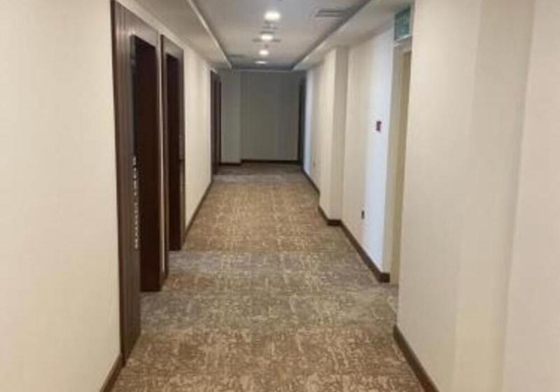 هتل Dolphin Continental