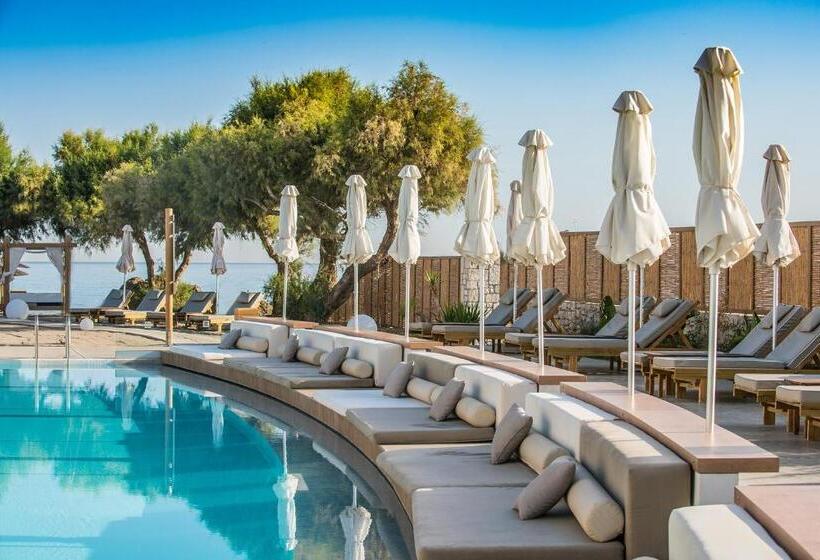 Отель Enorme Teatro Beach