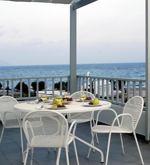 ホテル Filoxenia Apartments