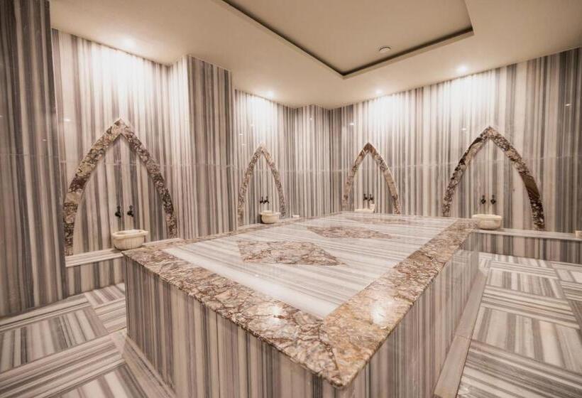 Отель Granada Luxury Red Adult Only