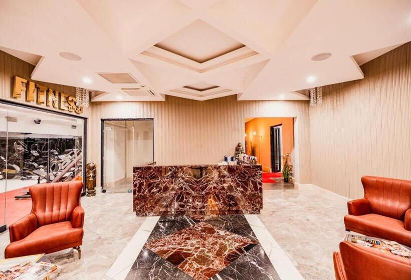 Отель Granada Luxury Red Adult Only