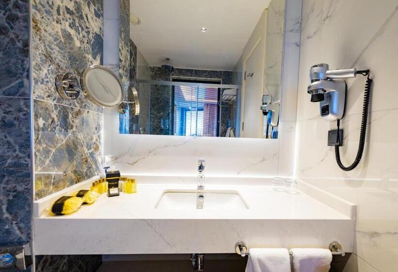 Отель Granada Luxury Red Adult Only