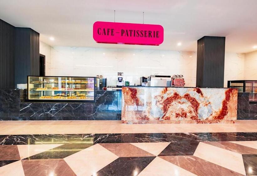 Отель Granada Luxury Red Adult Only