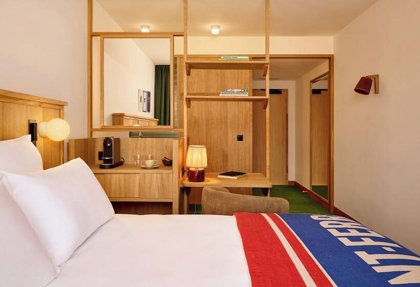 Отель Grand Mess Clermont Ferrand