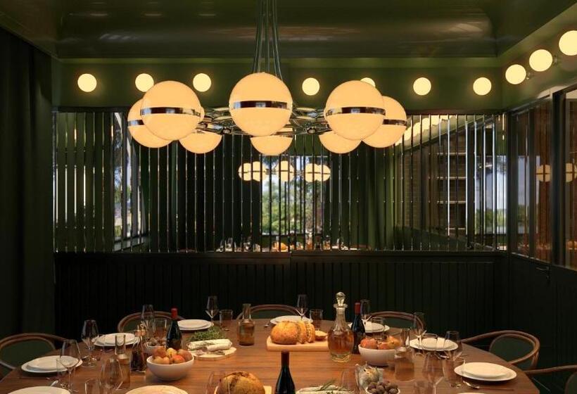 Отель Grand Mess Clermont Ferrand