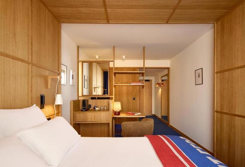 Отель Grand Mess Clermont Ferrand