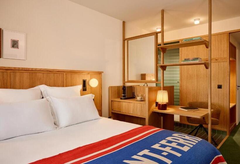 Отель Grand Mess Clermont Ferrand