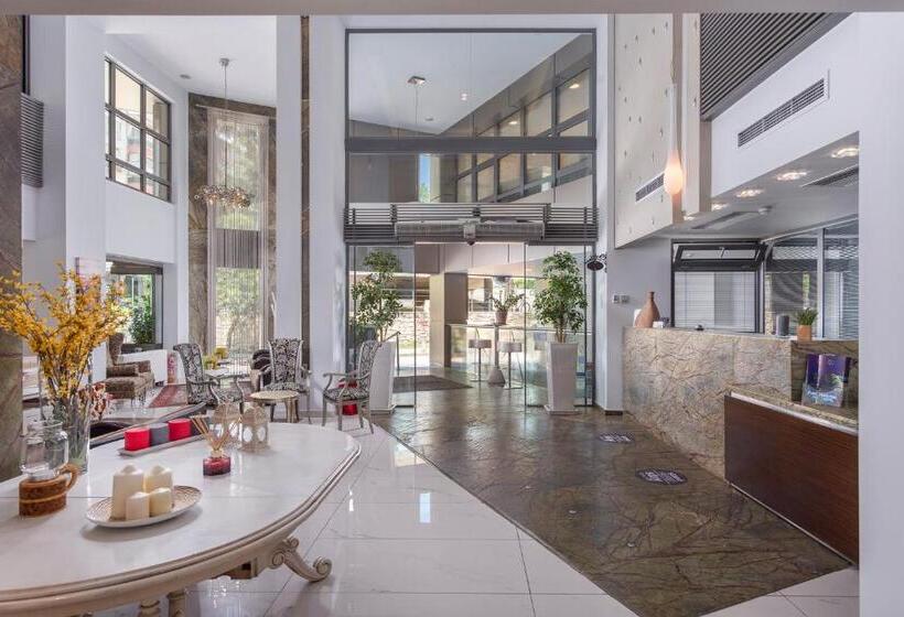 בית מלון כפרי Habitat