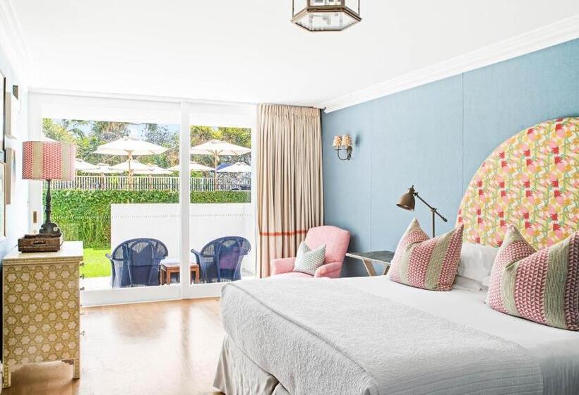 בית מלון כפרי Halcyon House