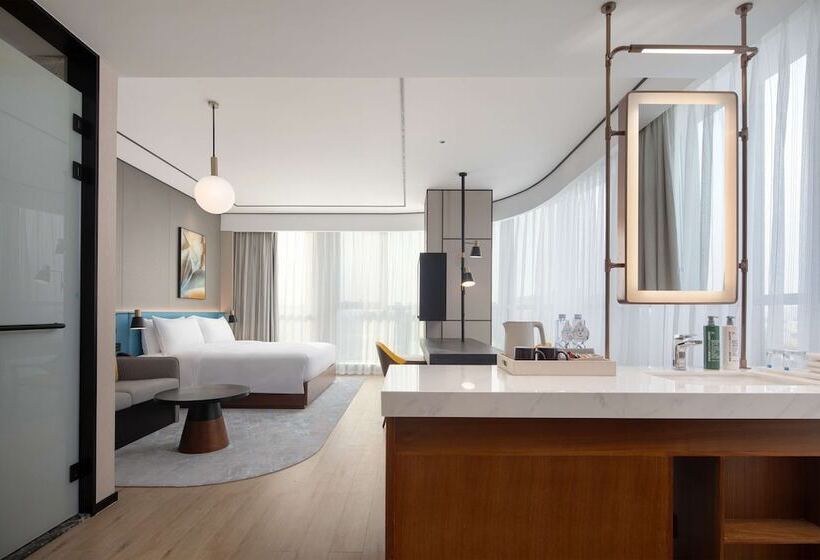 Отель Hilton Garden Inn Beijing Daxing Jinyuan Road