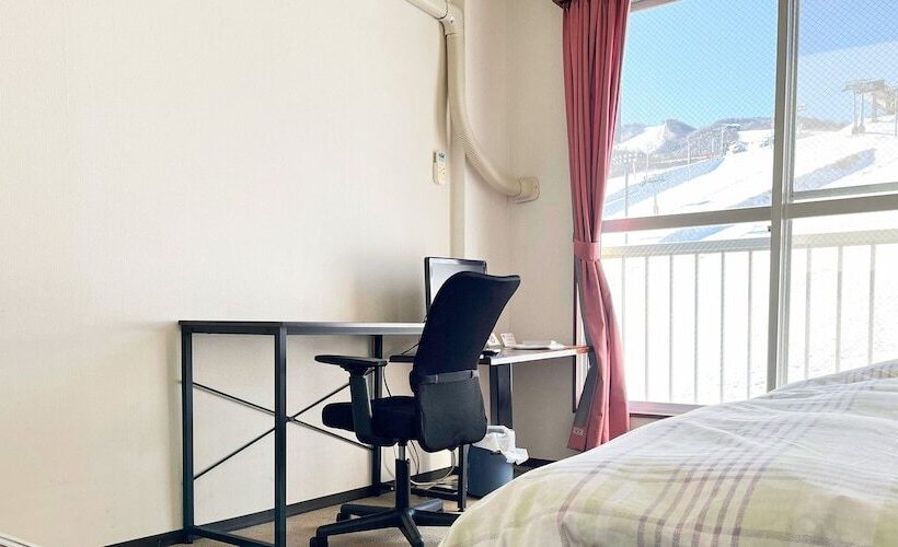 فندق Ishiuchi Ski Center