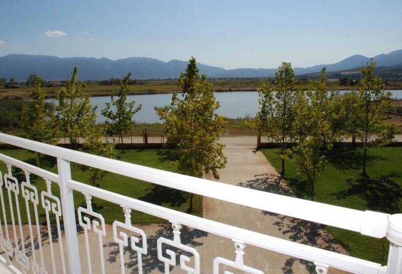 בית מלון כפרי Kastri