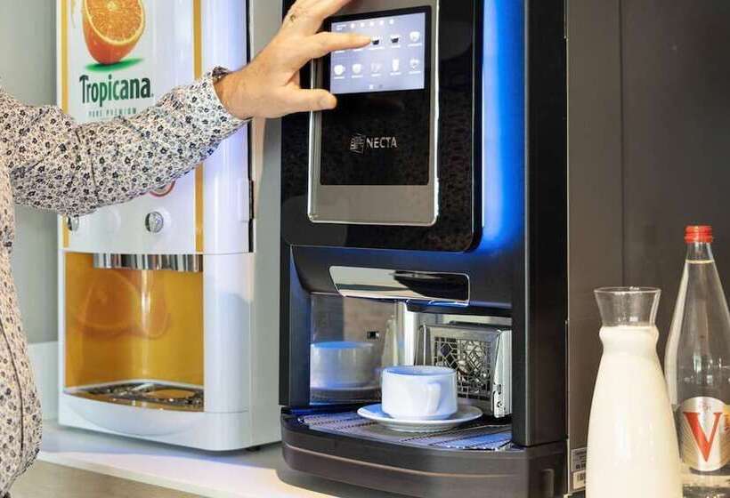 בית מלון כפרי Kyriad Limoges Ester