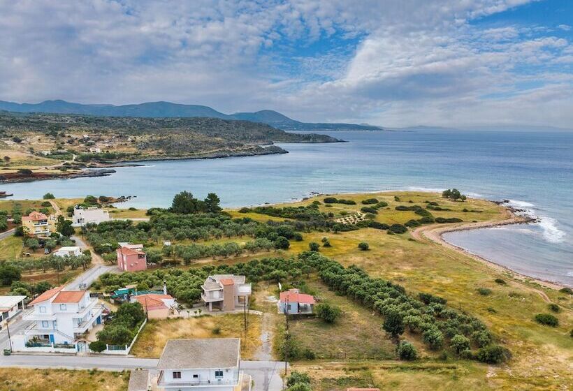 בית מלון כפרי Laconia Domus   Plytra