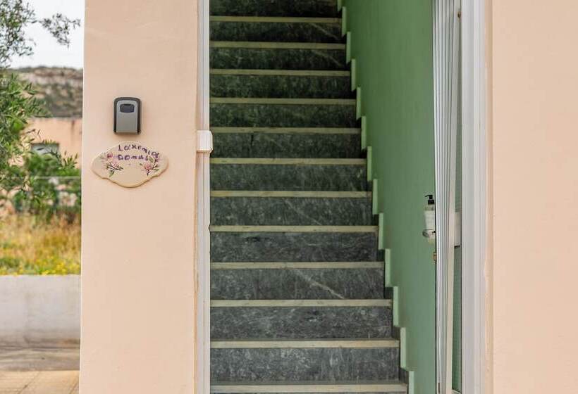 בית מלון כפרי Laconia Domus   Plytra