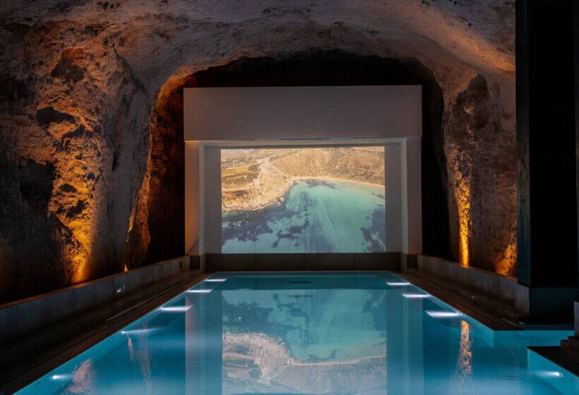 هتل Me Malta by Meliá