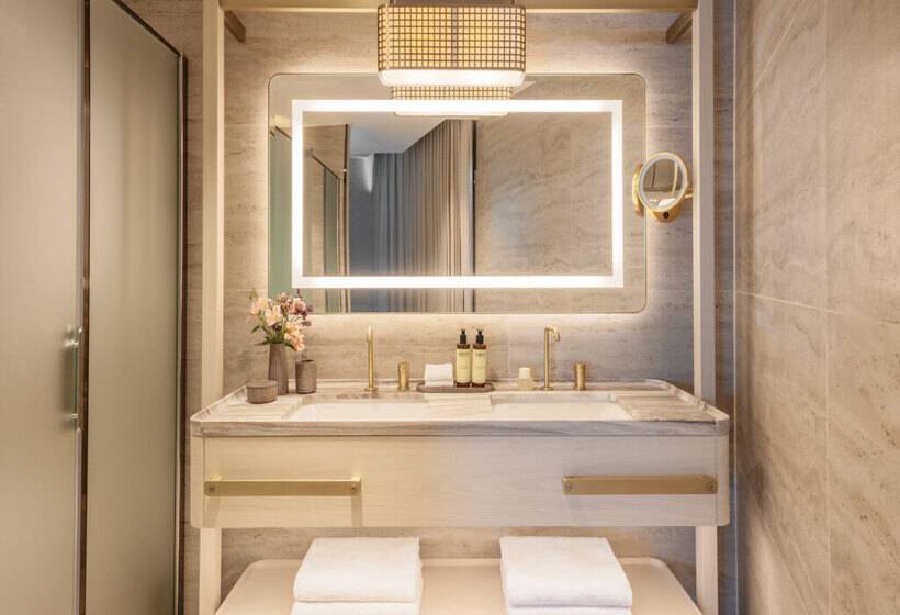 هتل Me Malta by Meliá