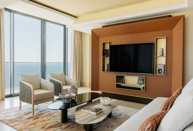 هتل Me Malta by Meliá