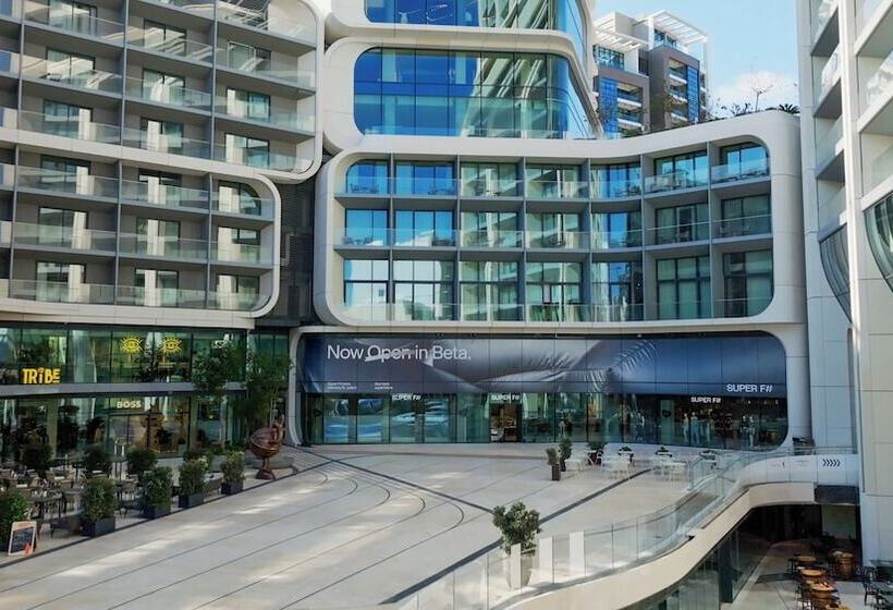 هتل Me Malta by Meliá