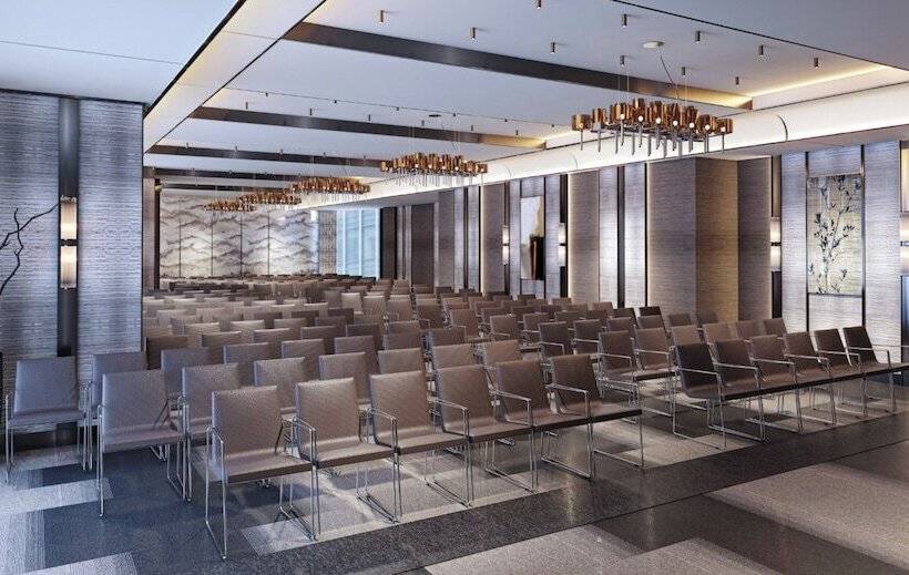 هتل Me Malta by Meliá