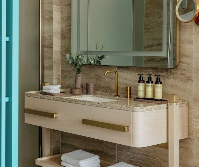 هتل Me Malta by Meliá