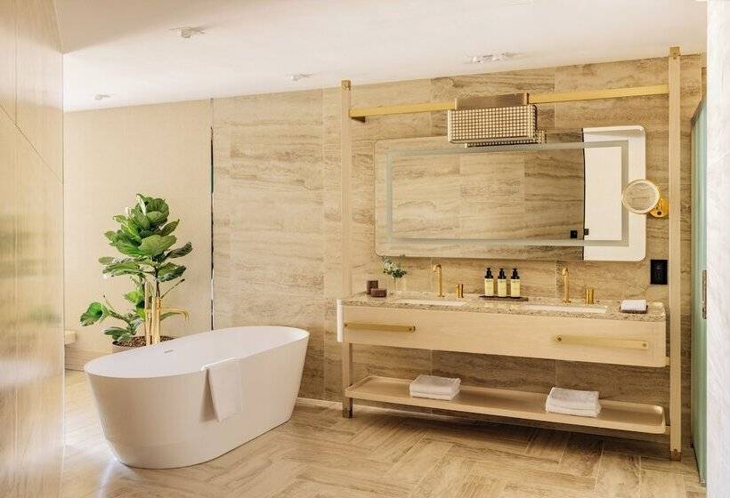 هتل Me Malta by Meliá