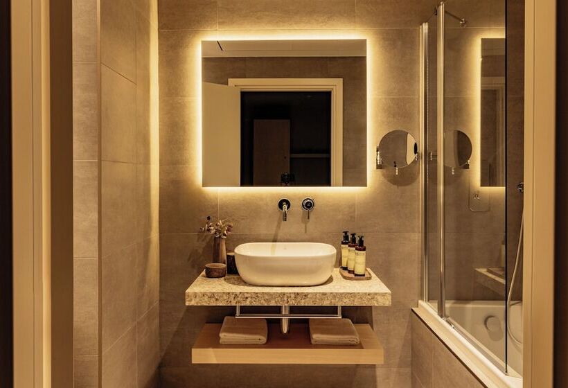 هتل Me Malta by Meliá