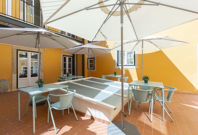 هتل Metropolitan Lisbon Janelas Verdes