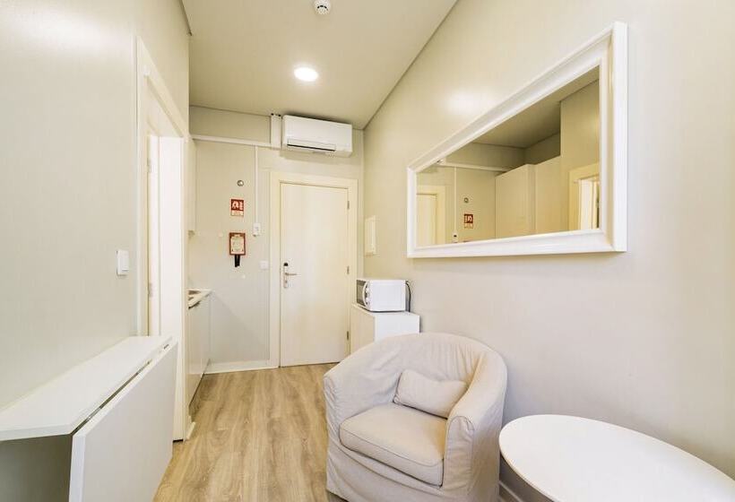 هتل Metropolitan Lisbon Janelas Verdes