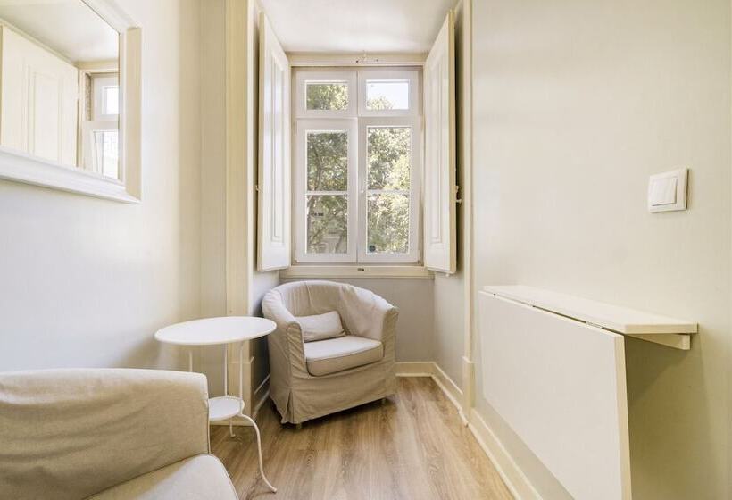 هتل Metropolitan Lisbon Janelas Verdes