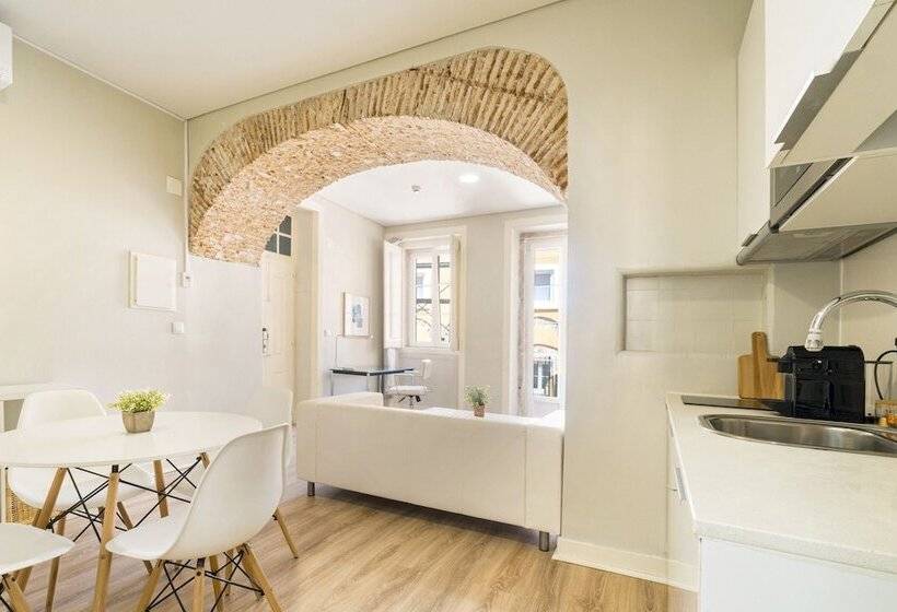 هتل Metropolitan Lisbon Janelas Verdes