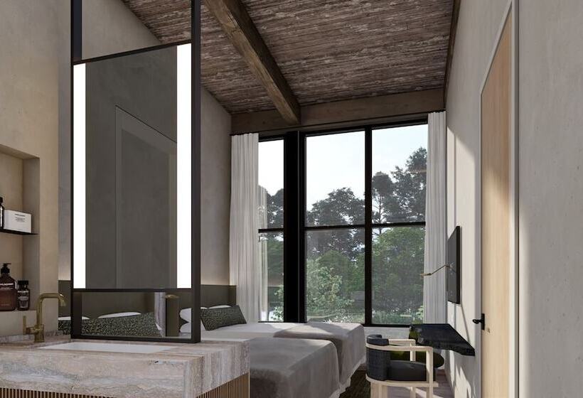 هتل Rivet House