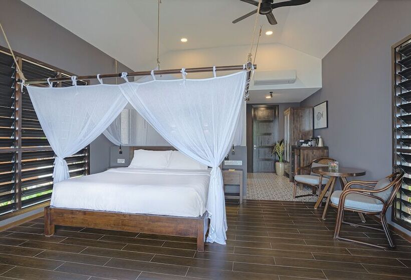 בית מלון כפרי The Boathouse Pulau Tioman