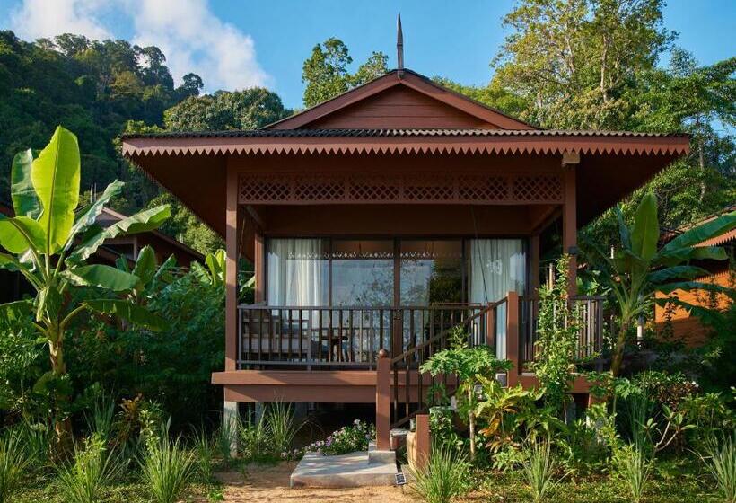 בית מלון כפרי The Boathouse Pulau Tioman