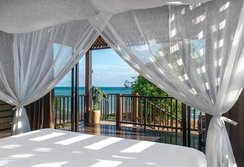 בית מלון כפרי The Boathouse Pulau Tioman