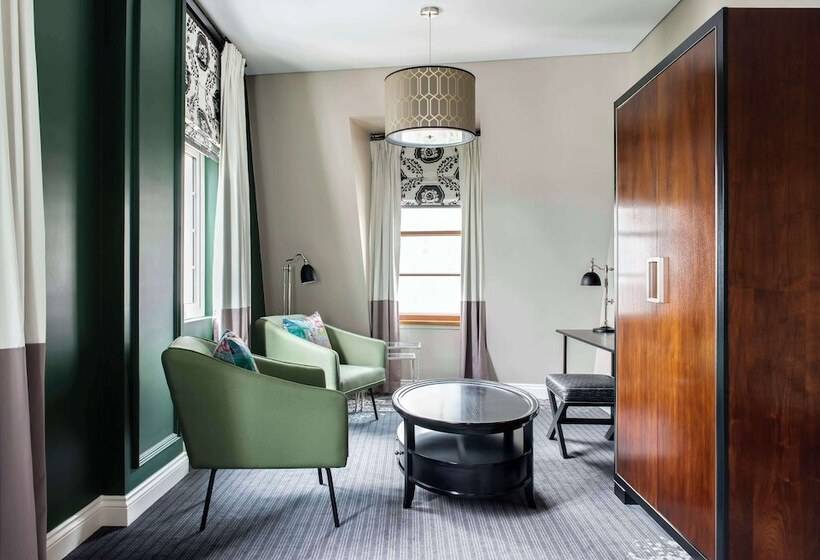 ホテル The Inchcolm