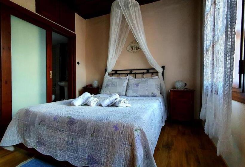 ホテル Varosi Guesthouse