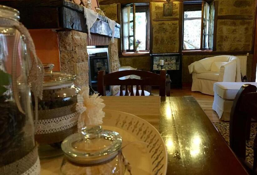 ホテル Varosi Guesthouse