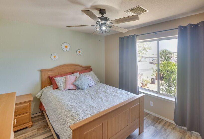 Lovely Bullhead City Retreat W/ Patio & Grill!