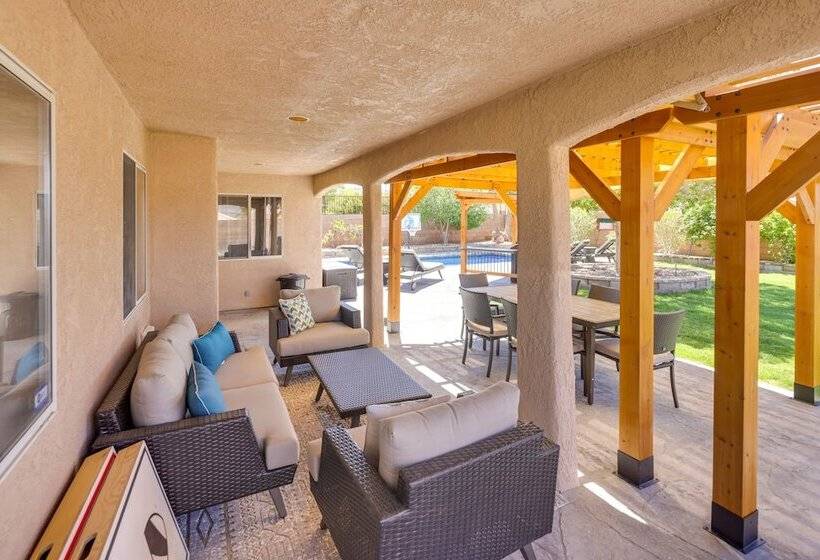 Lovely Bullhead City Retreat W/ Patio & Grill!