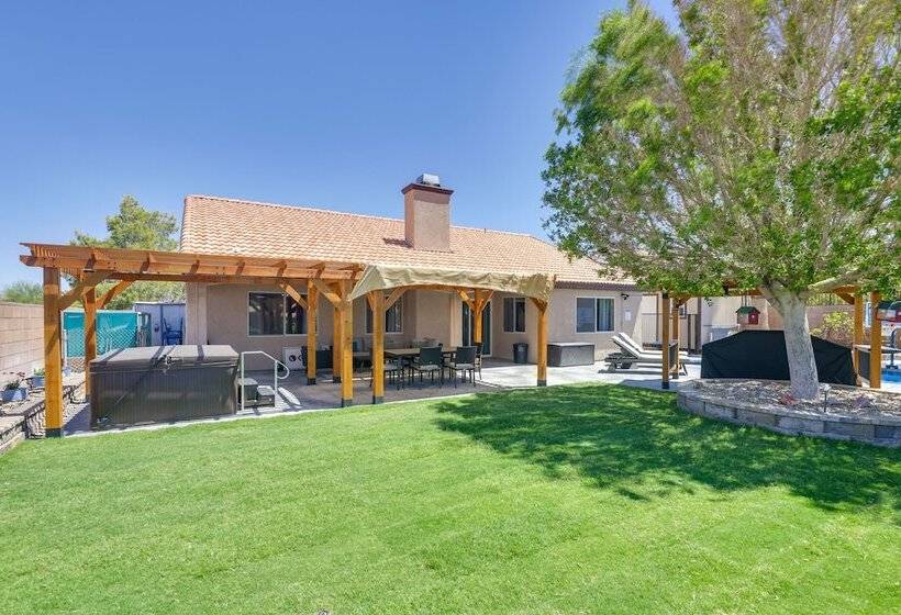 Lovely Bullhead City Retreat W/ Patio & Grill!