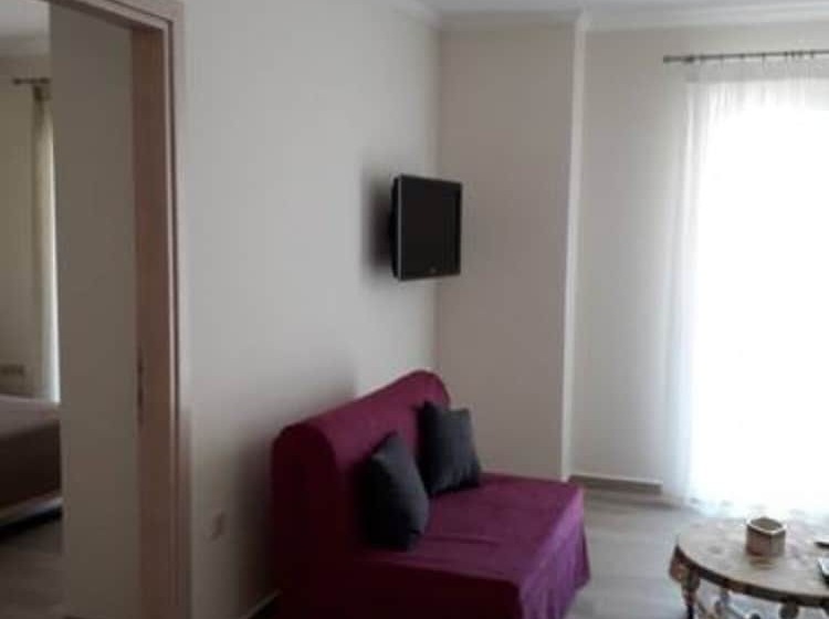 Michael Apartments   Private Parking