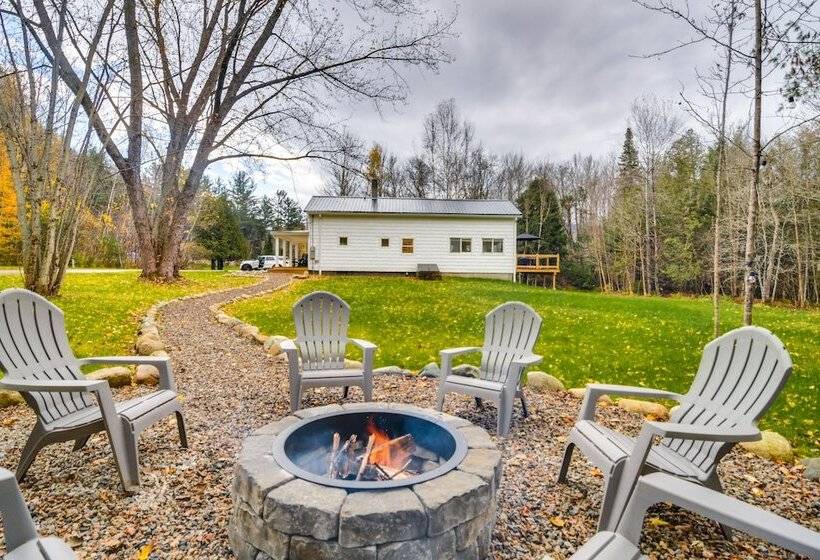 Modern Stark Home W/ Game Room, Grill & Fire Pit
