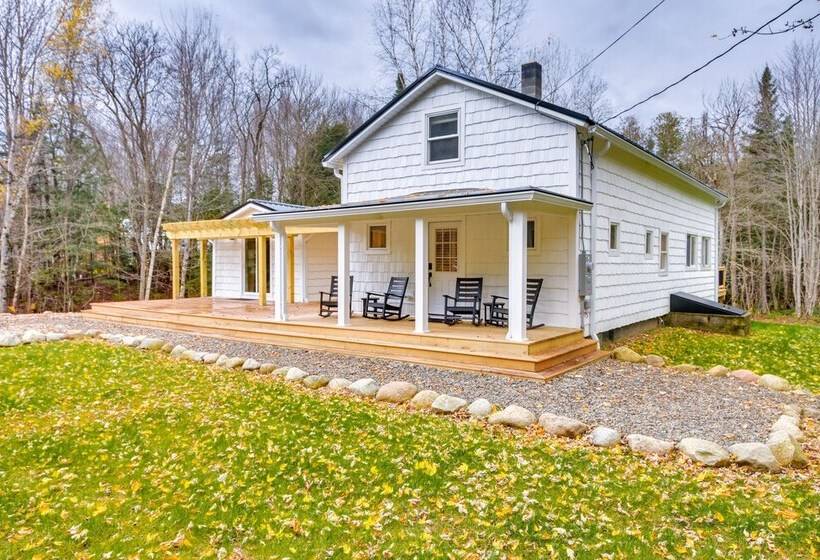 Modern Stark Home W/ Game Room, Grill & Fire Pit