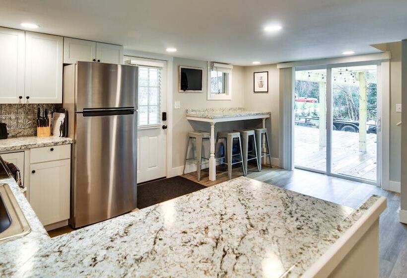 Modern Stark Home W/ Game Room, Grill & Fire Pit