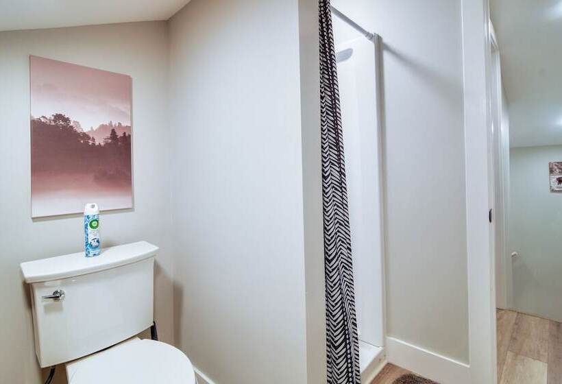 Modern Stark Home W/ Game Room, Grill & Fire Pit