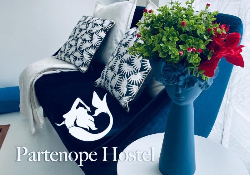 Partenope Hostel And Suites