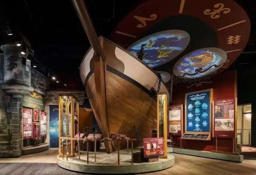 بنسيون Amazing House Relax Near Raymond Stadium