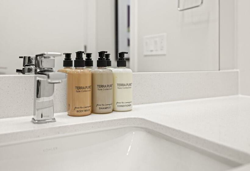 Placemakr Cathedral Heights