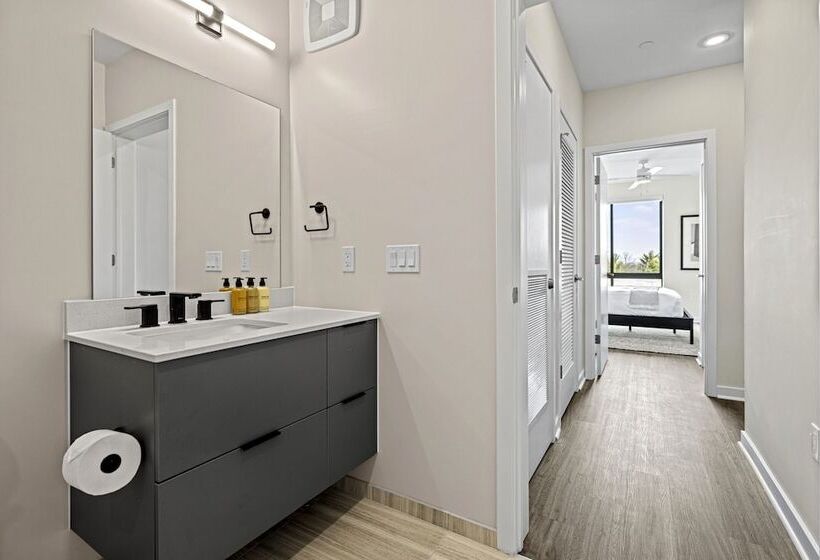 Placemakr Cathedral Heights